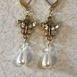 Butterfly Rhinestone Earrings with Pearl Drop